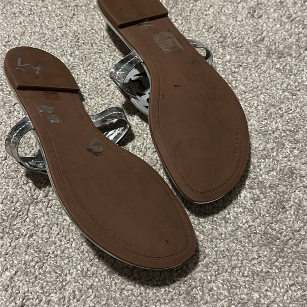Tory Burch Metallic Silver Logo Thong Sandals - Picture 3 of 4